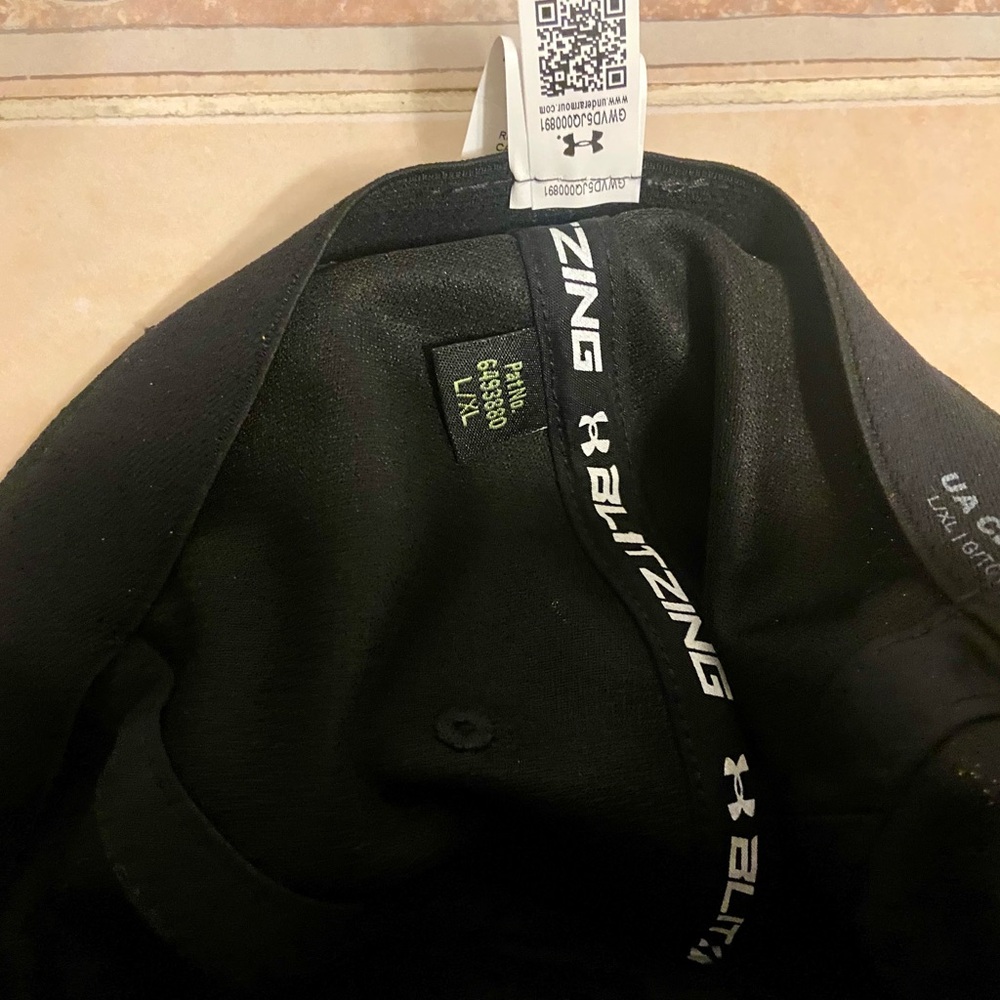 NWOT MENS UNDER ARMOUR BLK SIZE LG/ XL BASEBALL CAP WITH STRETCH IN BLACK!! - Picture 3 of 4